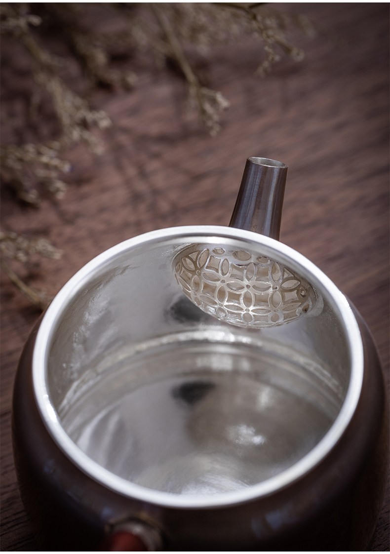 蜂鳥&茶家十職 紫玉成煙木(mù)把南紅鈕紫皮桶形凸蓋純手工(gōng)銀壺小(xiǎo)茶壺