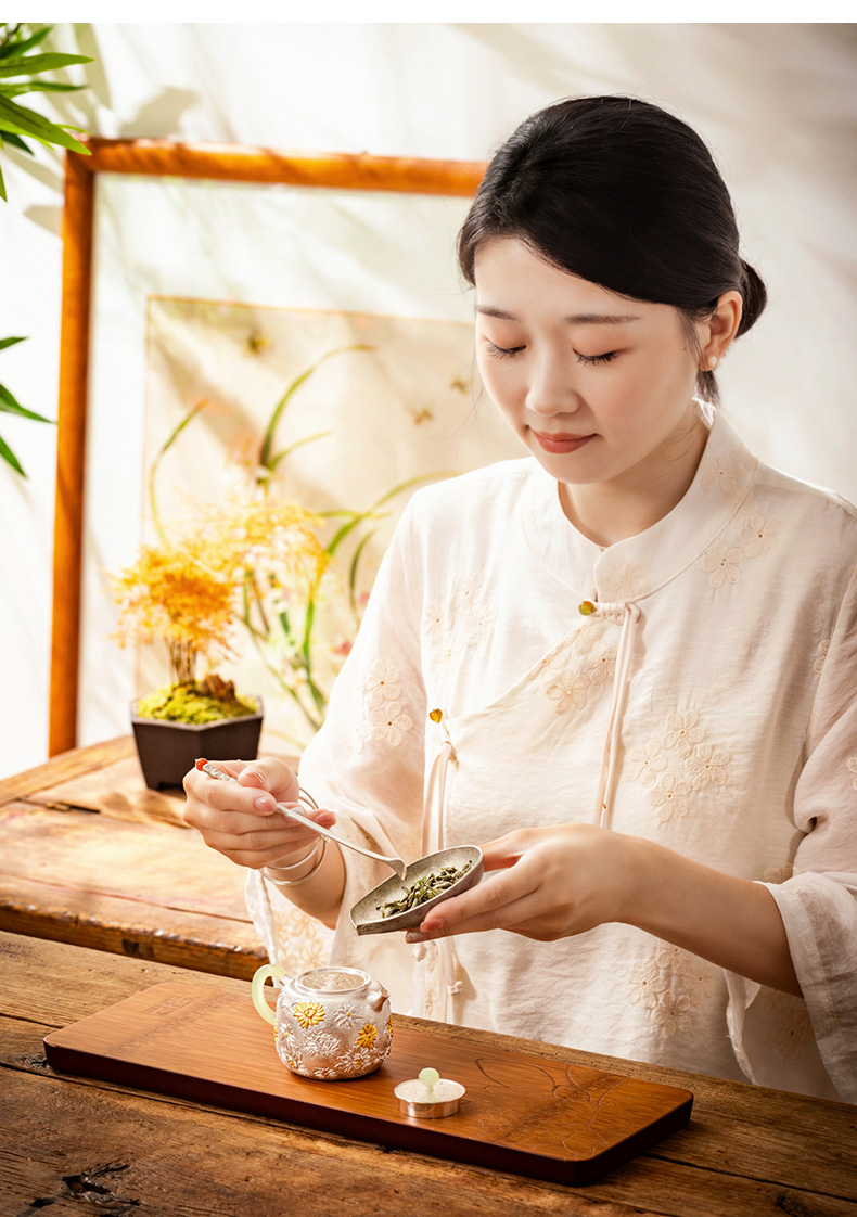 蜂鳥【出口系列】錾刻菊花(huā)銀壺純手工(gōng)泡茶壺